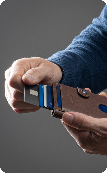 A CLASSIC COLLISION BETWEEN CONVENIENCE AND EXTRAVAGANCE